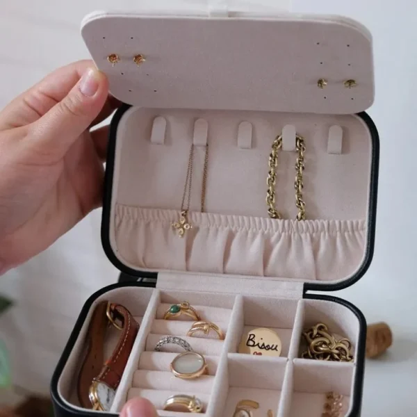 Maison Scarlett Les Bijoux | Les Accessoires<Boîte à Bijoux de Voyage Brigitte Cuir Noir,